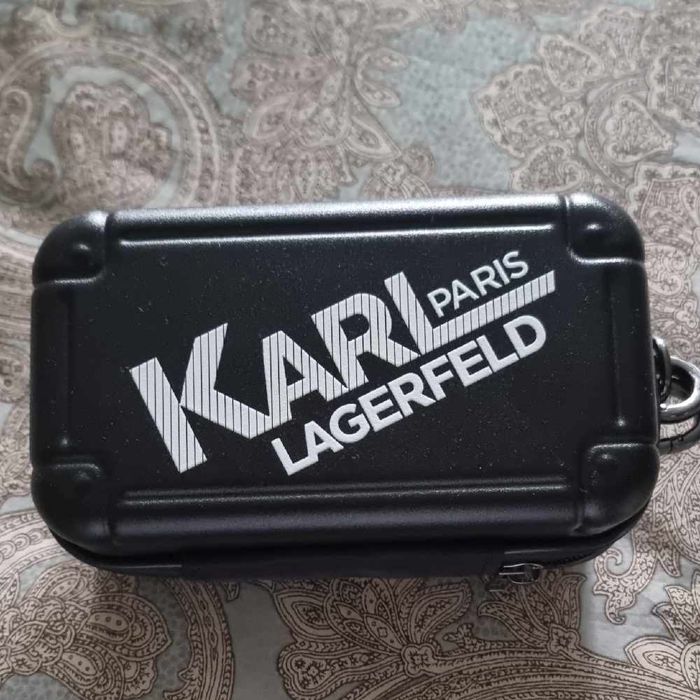 Karl Lagerfeld Black Compact Case